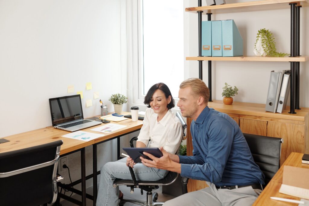 Feedback no coaching - Profissional recebe feedback durante processo de coaching